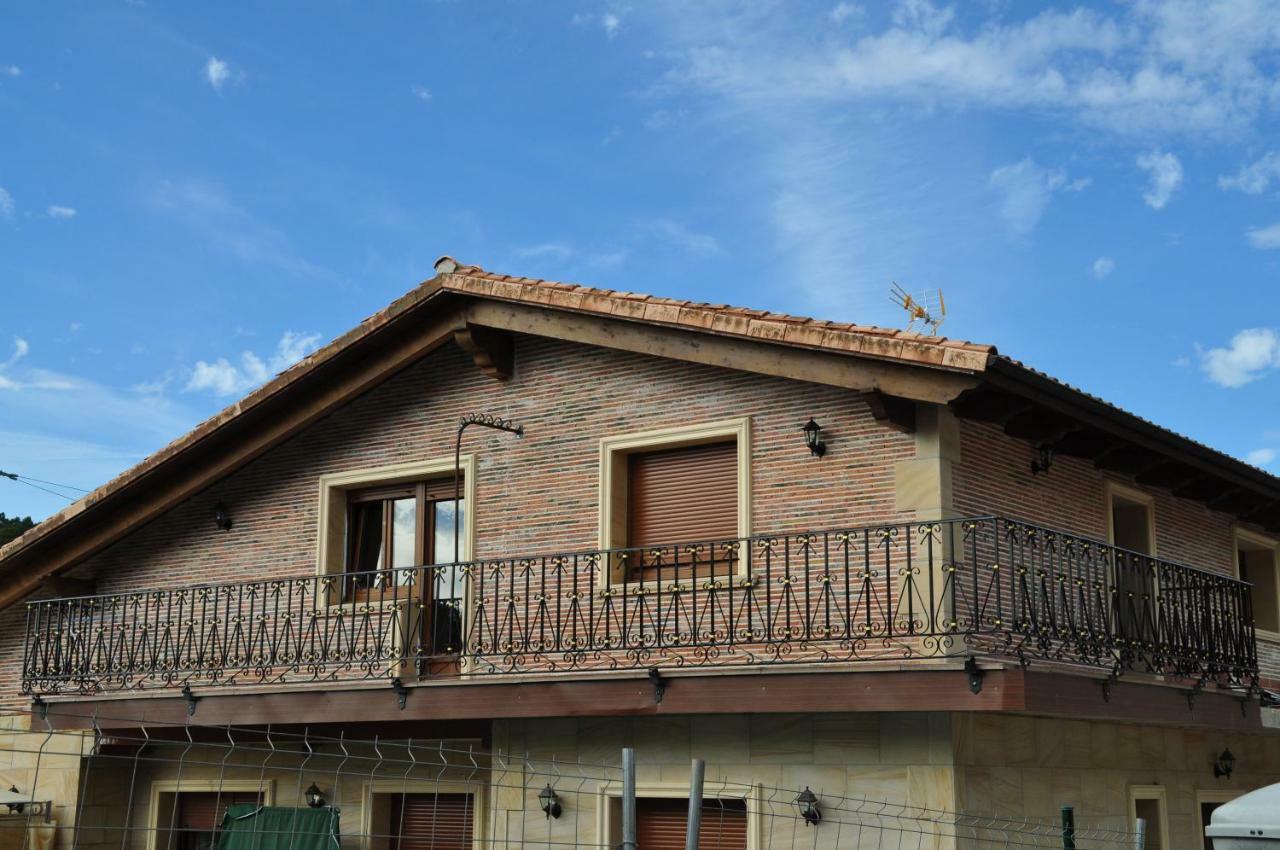 Casa Rural Mirador De Pinares San Leonardo De Yague Bagian luar foto